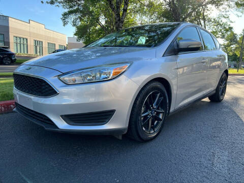 2015 Ford Focus SE FWD photo