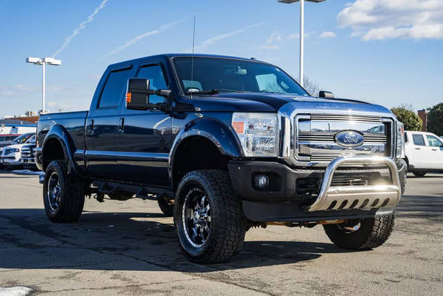 2015 Ford F-250 Super Duty Lariat 4WD photo