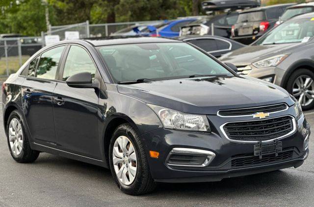 2015 Chevrolet Cruze LS FWD photo