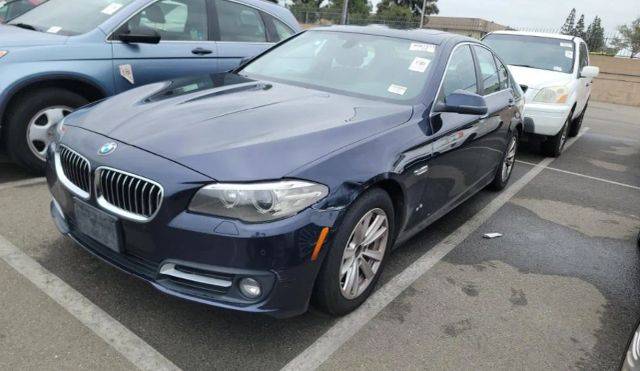2015 BMW 5 Series 528i RWD photo
