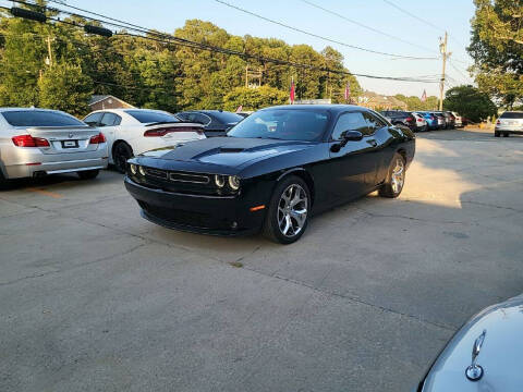 2015 Dodge Challenger SXT Plus RWD photo