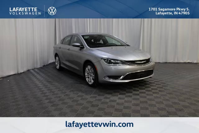2015 Chrysler 200 Limited FWD photo