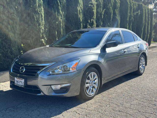 2015 Nissan Altima 2.5 S FWD photo