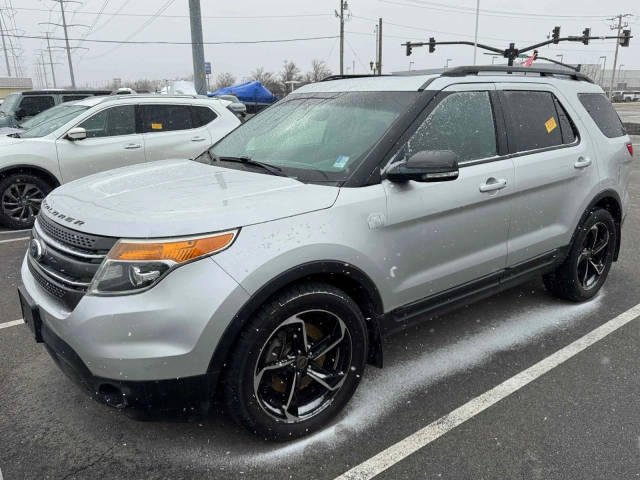 2015 Ford Explorer XLT 4WD photo