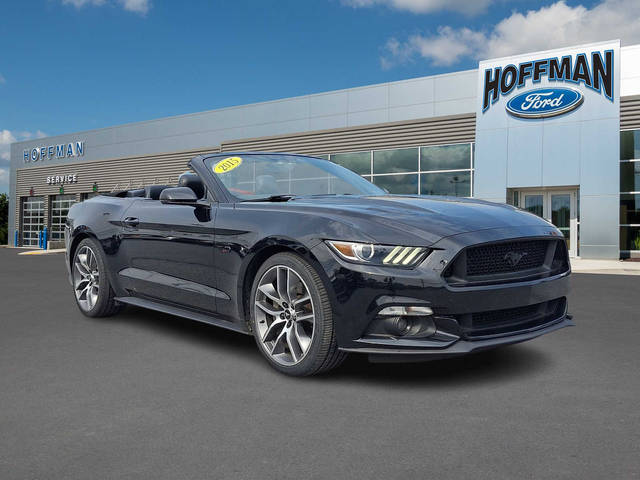 2015 Ford Mustang GT Premium RWD photo