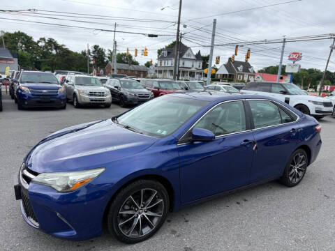 2015 Toyota Camry XSE FWD photo