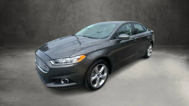 2016 Ford Fusion S FWD photo