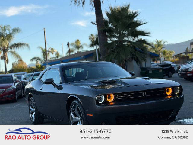 2015 Dodge Challenger SXT Plus RWD photo