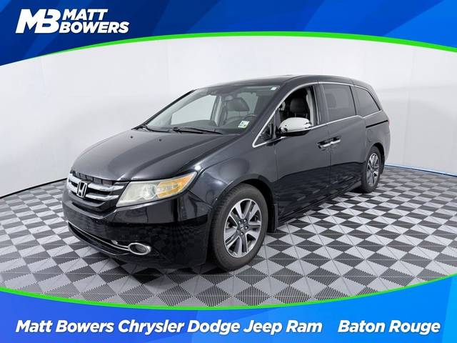 2015 Honda Odyssey Touring FWD photo