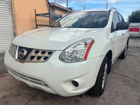 2015 Nissan Rogue Select S FWD photo