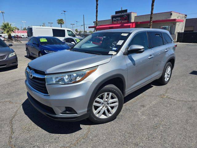2015 Toyota Highlander LE FWD photo
