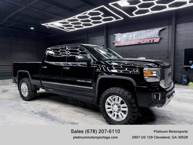2015 GMC Sierra 2500HD Denali 4WD photo