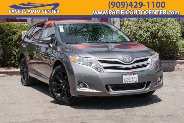 2015 Toyota Venza LE FWD photo