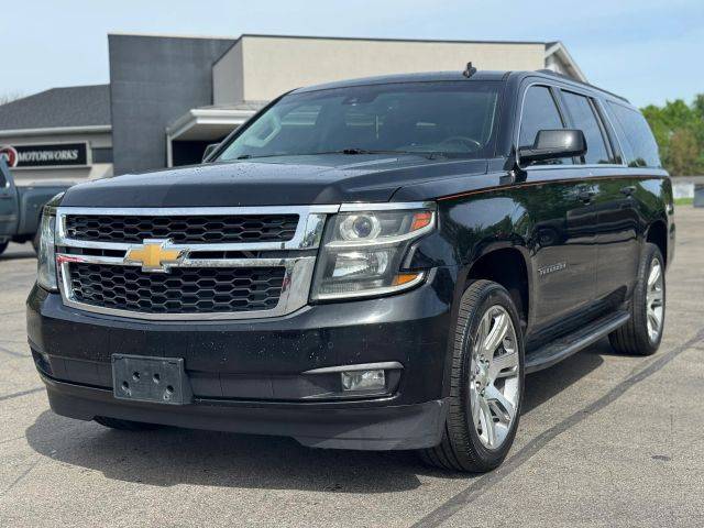 2015 Chevrolet Suburban LT 4WD photo