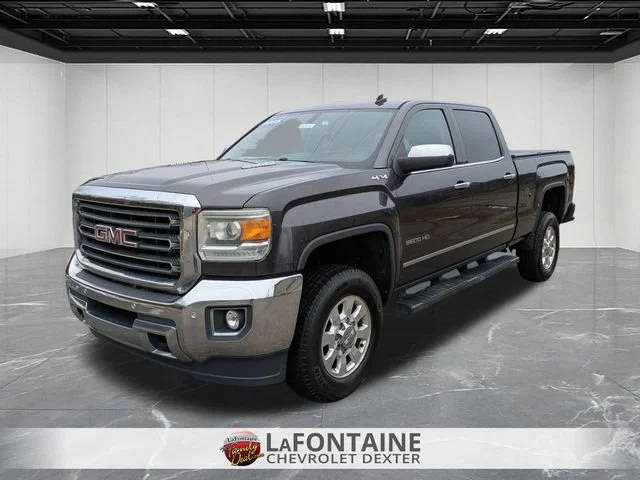 2015 GMC Sierra 2500HD SLT 4WD photo