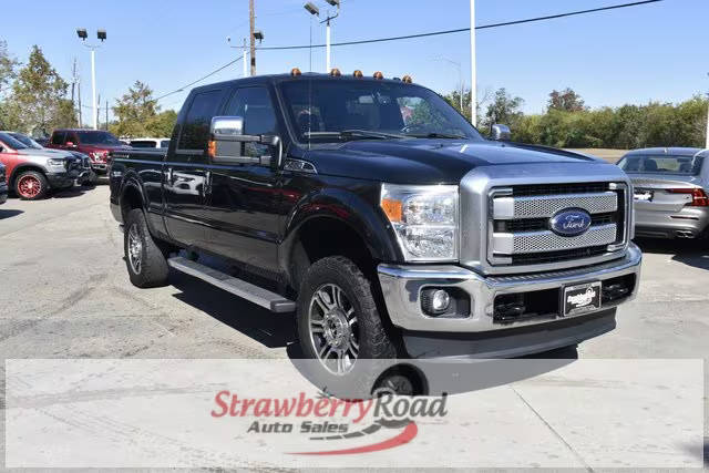 2015 Ford F-250 Super Duty Platinum 4WD photo