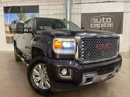 2015 GMC Sierra 2500HD Denali 4WD photo