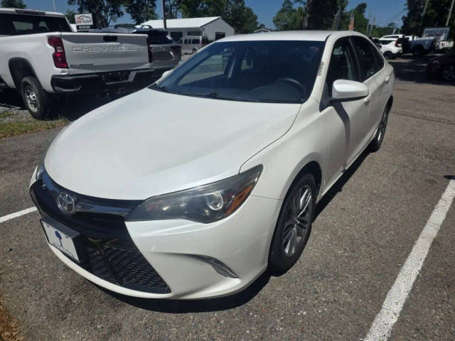 2015 Toyota Camry SE FWD photo