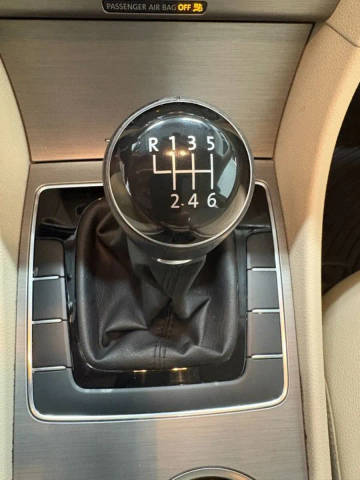 2015 Volkswagen Passat 2.0L TDI SE FWD photo