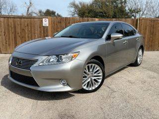 2015 Lexus ES  FWD photo