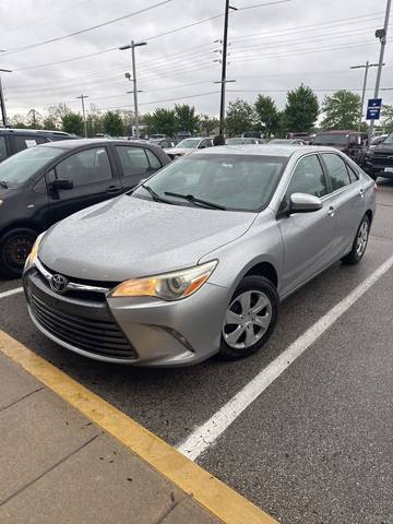 2015 Toyota Camry LE FWD photo