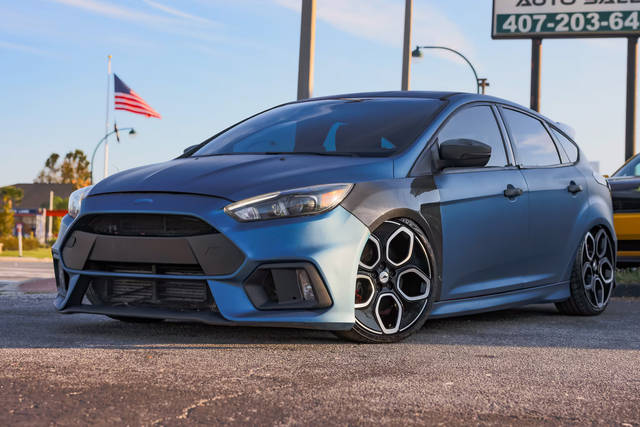 2015 Ford Focus ST FWD photo