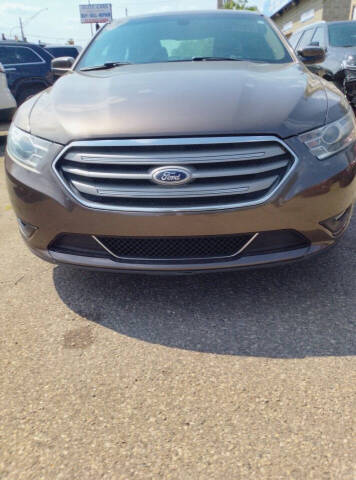 2015 Ford Taurus SEL FWD photo