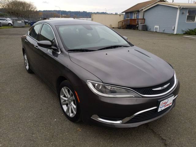 2015 Chrysler 200 Limited FWD photo