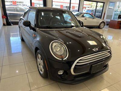 2015 MINI Hardtop 4 Door  FWD photo