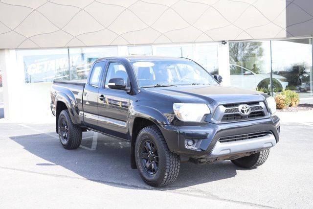 2015 Toyota Tacoma  4WD photo