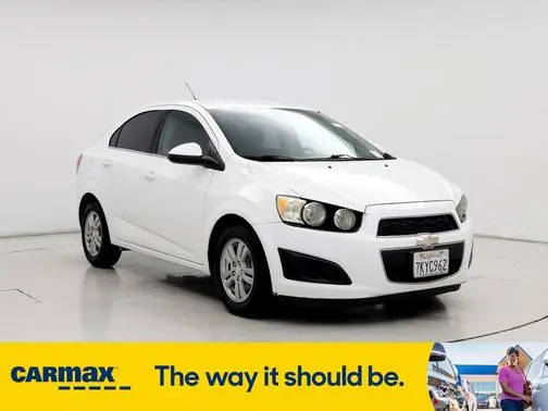 2015 Chevrolet Sonic LT FWD photo