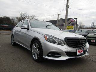 2016 Mercedes-Benz E-Class E 350 Luxury AWD photo