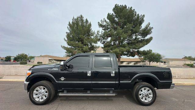 2015 Ford F-250 Super Duty Lariat 4WD photo