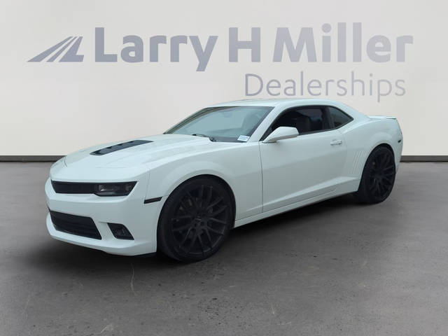 2015 Chevrolet Camaro SS RWD photo