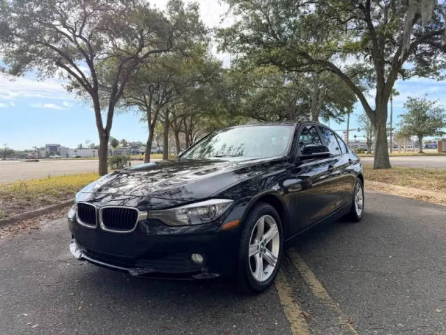 2015 BMW 3 Series 320i RWD photo