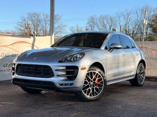 2015 Porsche Macan Turbo AWD photo