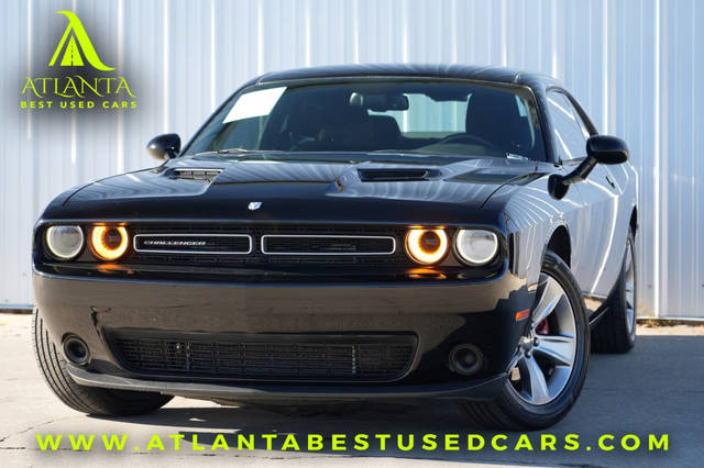2015 Dodge Challenger SXT RWD photo