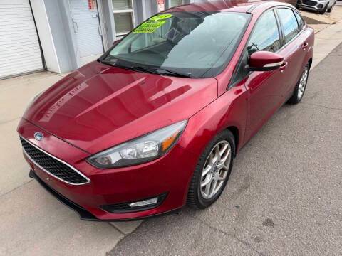 2015 Ford Focus SE FWD photo