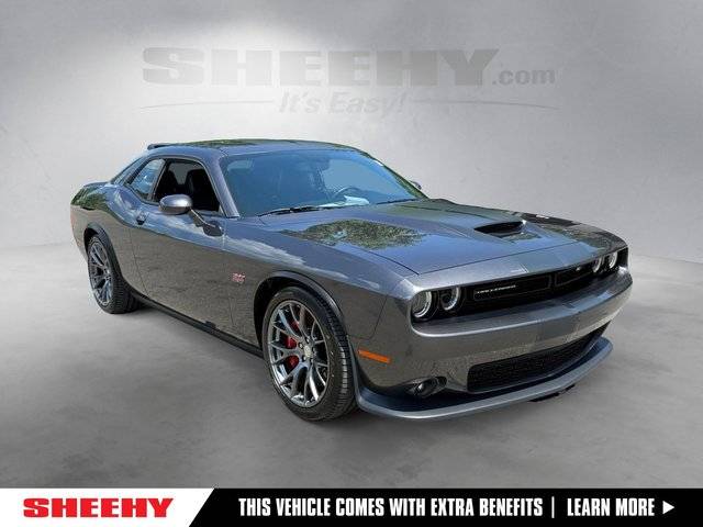 2015 Dodge Challenger SRT 392 RWD photo