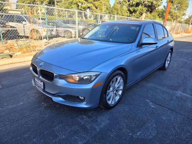 2015 BMW 3 Series 320i RWD photo