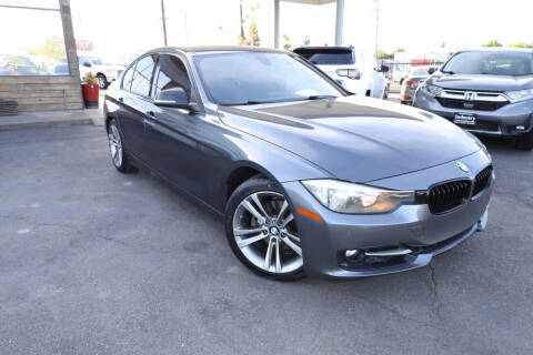 2015 BMW 3 Series 328i RWD photo