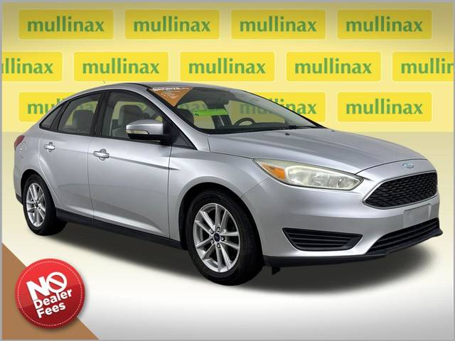 2015 Ford Focus SE FWD photo