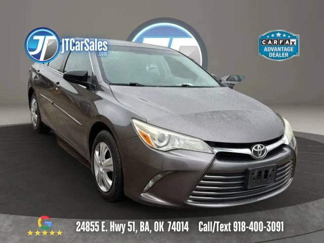 2015 Toyota Camry LE FWD photo