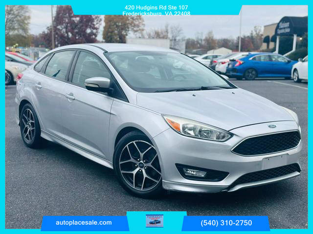 2015 Ford Focus SE FWD photo