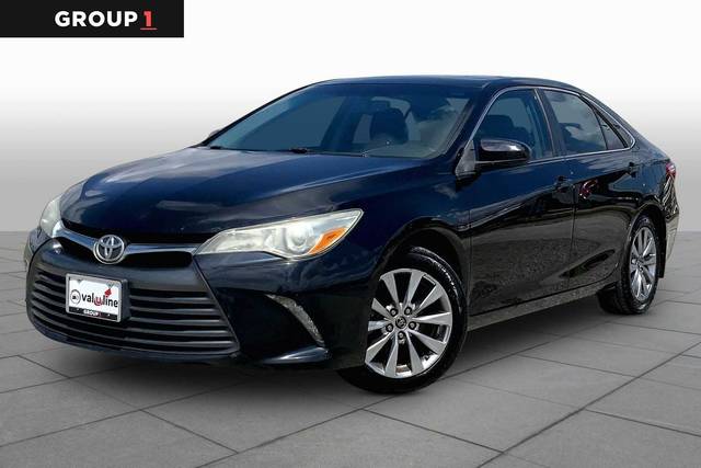2015 Toyota Camry SE FWD photo