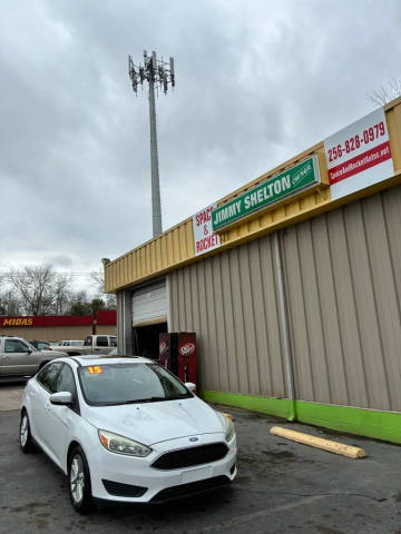 2015 Ford Focus SE FWD photo