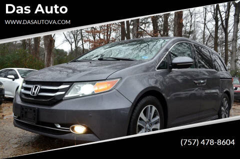 2015 Honda Odyssey Touring FWD photo