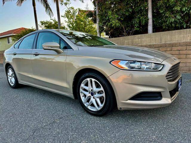 2016 Ford Fusion SE FWD photo