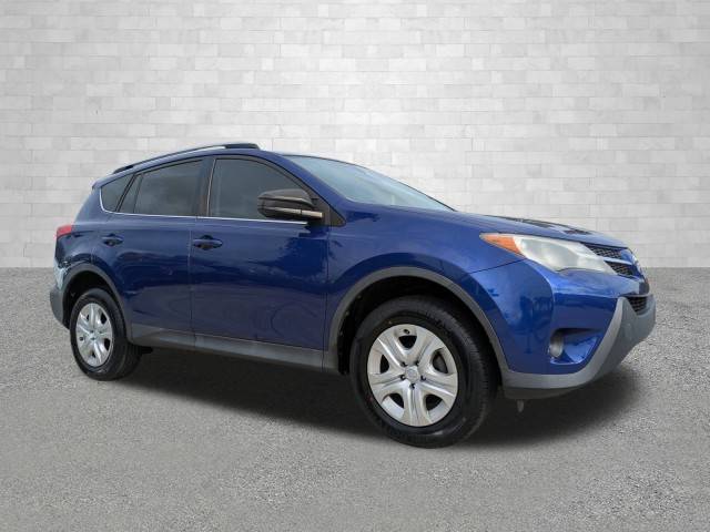 2015 Toyota RAV4 LE FWD photo