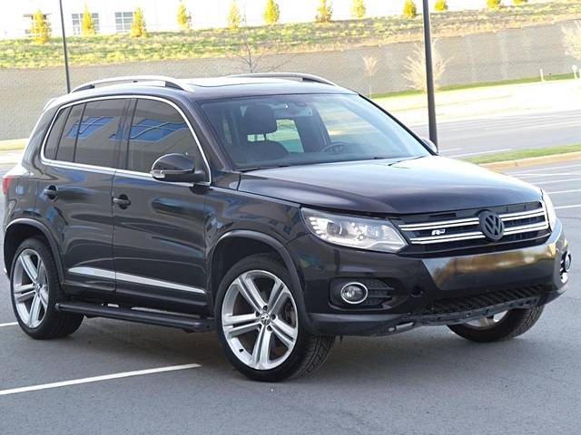 2015 Volkswagen Tiguan S FWD photo